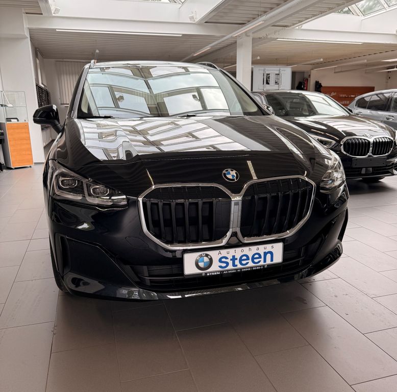 Bild des Angebotes BMW 220i Active Tourer Aut.
