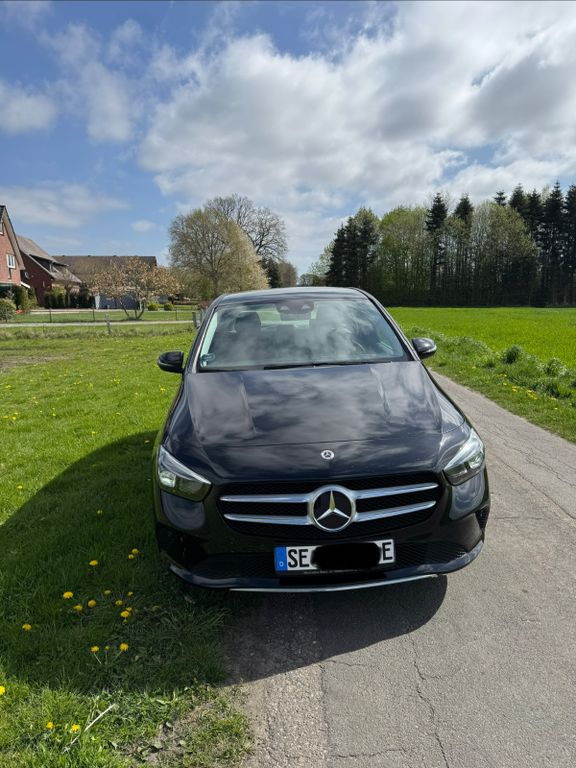 Bild des Angebotes Mercedes-Benz B250e DCT Plug-in Hybrid Modelljahr 2023, EZ2022