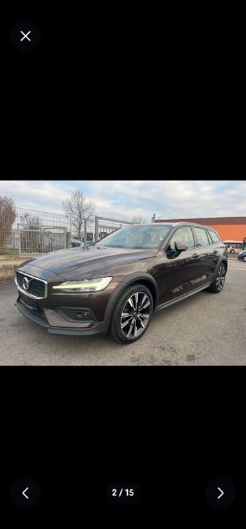 Bild des Angebotes Volvo V60 Cross Country D4 AWD Geartronic Pro Pro