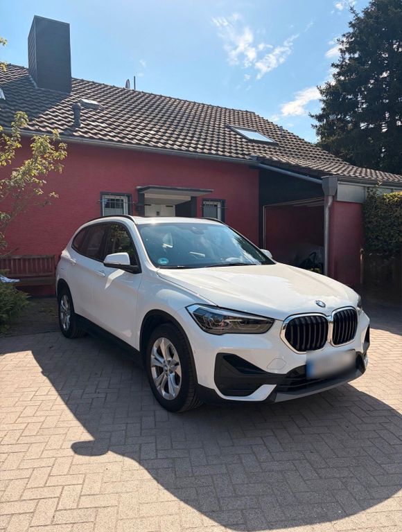 Bild des Angebotes BMW X1 xDrive25e Advantage Steptronic Advantage