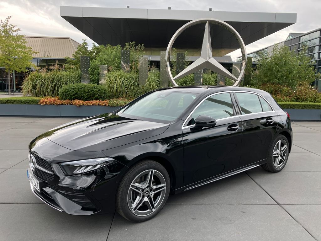Bild des Angebotes Mercedes-Benz A250e - AMG Line + Spiegel P. + Park P. (360°)