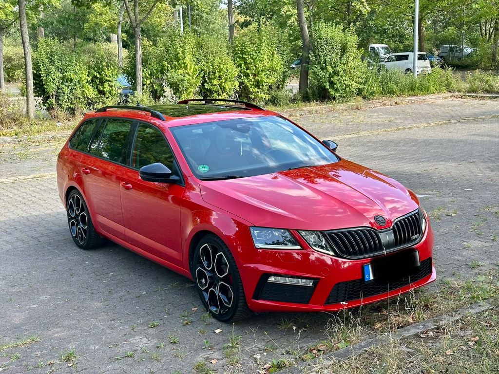 Bild des Angebotes Skoda Octavia 2.0 TDI SCR DSG 4x4 RS Combi RS