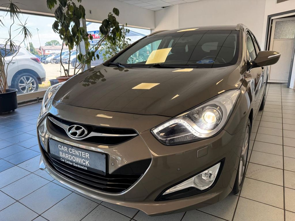 Bild des Angebotes Hyundai i40 cw FIFA World Cup Edition *Anhängerkupplung*