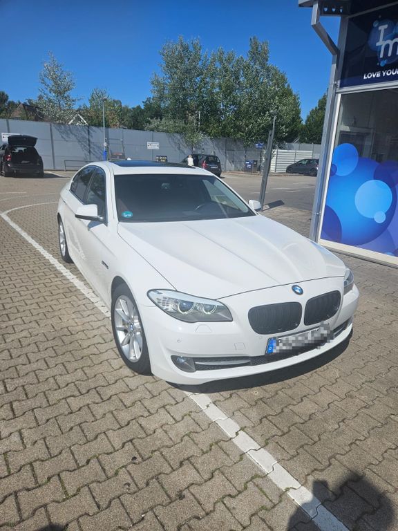 Bild des Angebotes BMW 528i *Automatik | Head-up | Navi | Schiebedach*