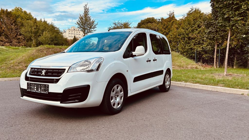 Bild des Angebotes Peugeot Partner Tepee Tepee VTi 98 Active