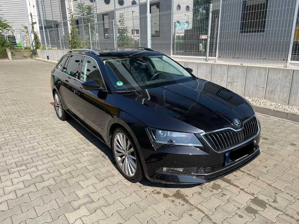 Bild des Angebotes Skoda Superb 2.0 TDI SCR 140kW DSG Style Combi Style