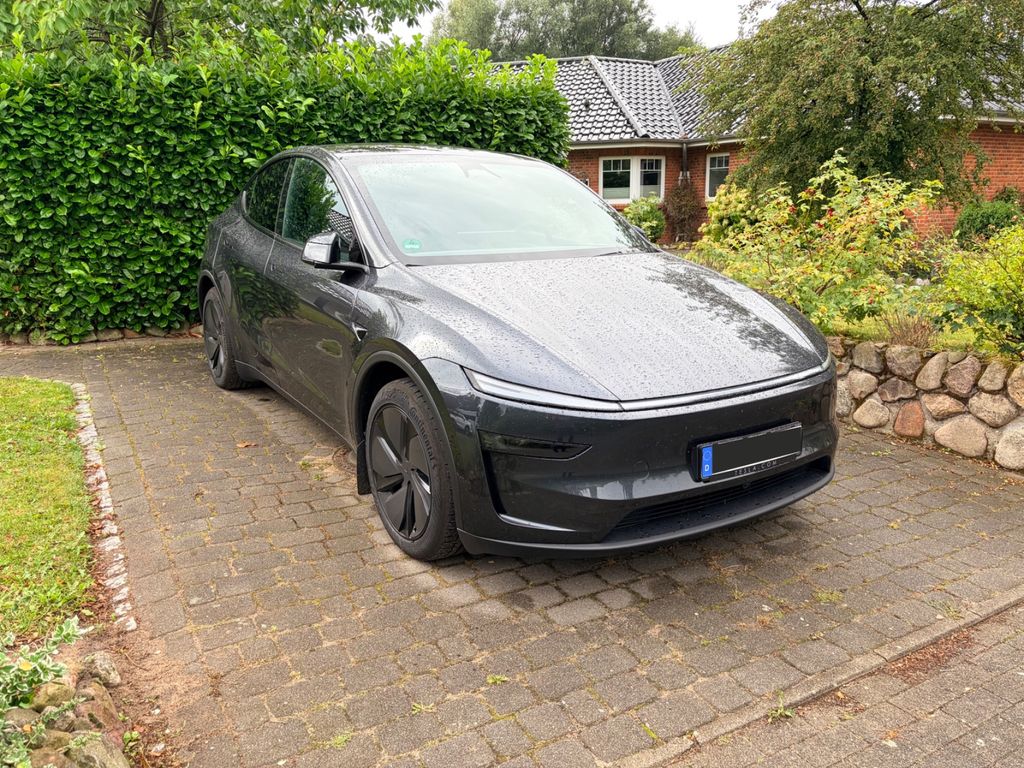 Tesla Model Y Long Range Dual Motor AWD 2026