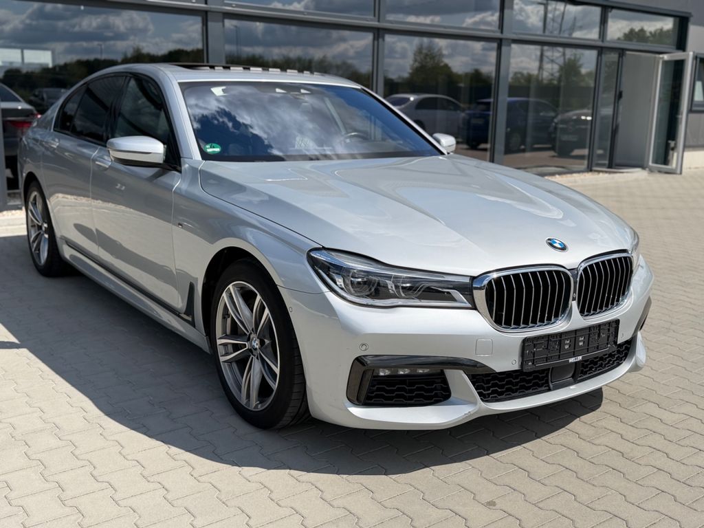 Bild des Angebotes BMW 750xd M Sport -HUD-Schiebeda-Massage-Softcl-360K