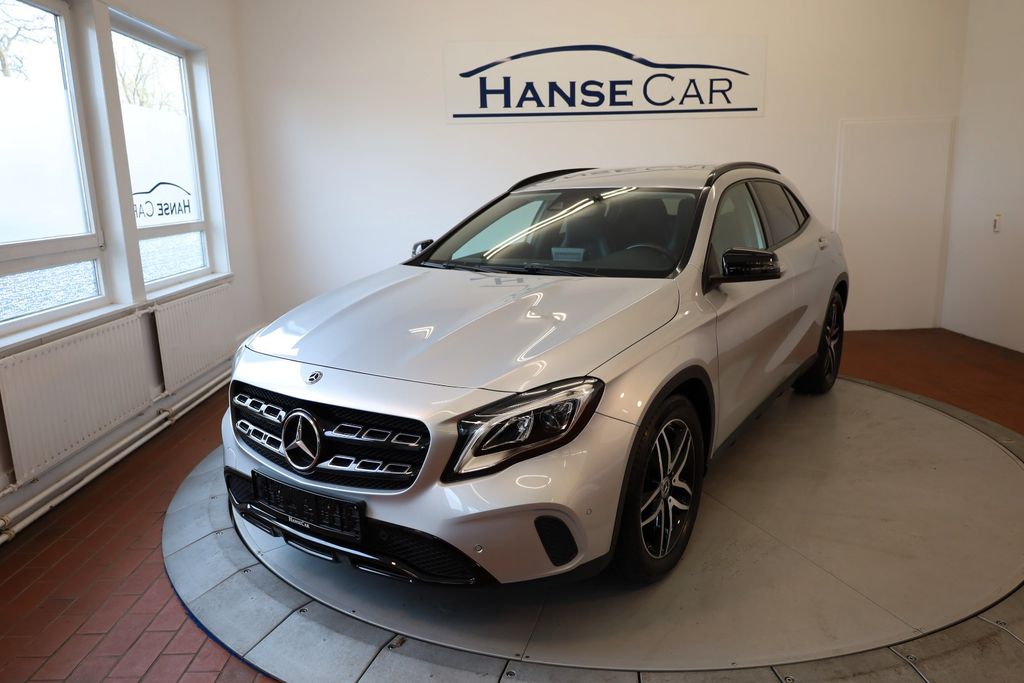 Bild des Angebotes Mercedes-Benz GLA 180 / Navi / R.Kamera / 1 Jahr Garantie !