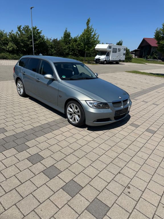 Bild des Angebotes BMW 325xi touring -