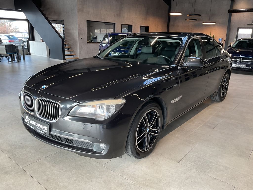Bild des Angebotes BMW 740d xDr. HuD Kamera Keyless Navi+ Standh. SD