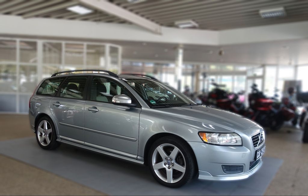 Bild des Angebotes Volvo V50 Kombi 1.6 D Drive Edition R-Design