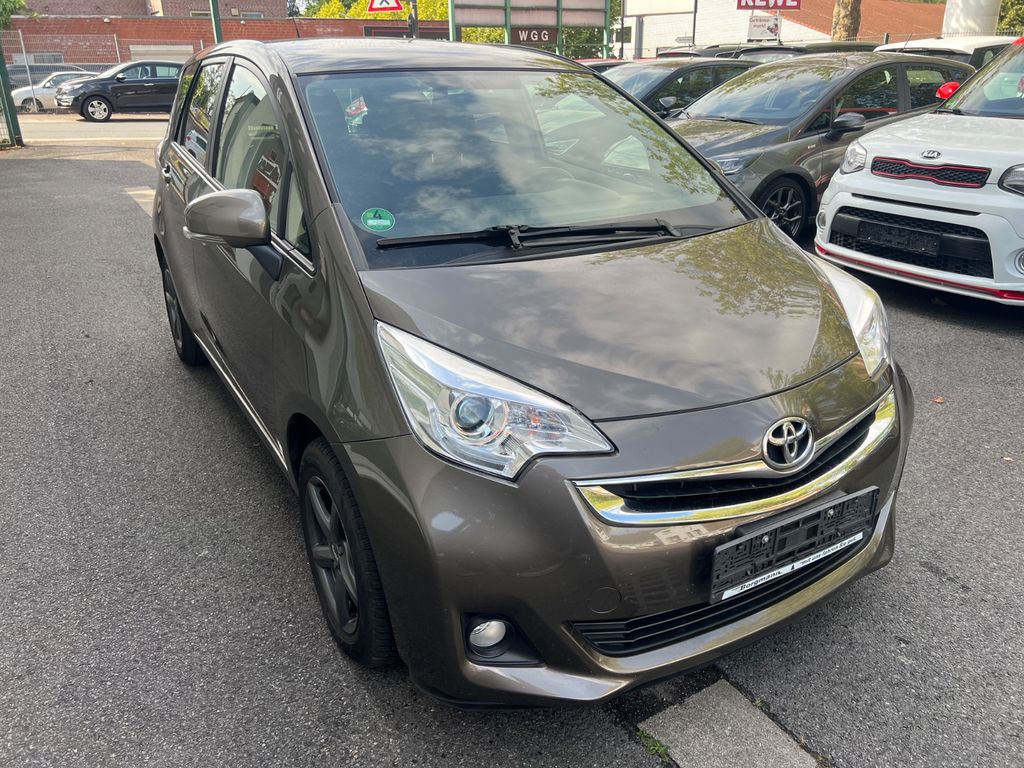 Bild des Angebotes Toyota Verso-S Life"Automatik"66.000 km"Panorama"Kamera