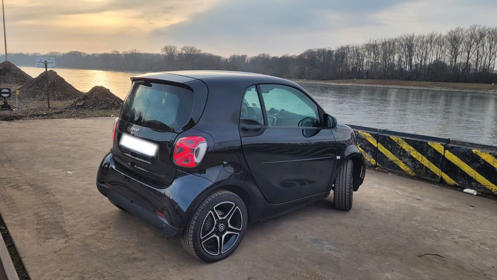 Smart ForTwo coupé pulse 60kW EQ - EXKLUSIVE JBL 22kW