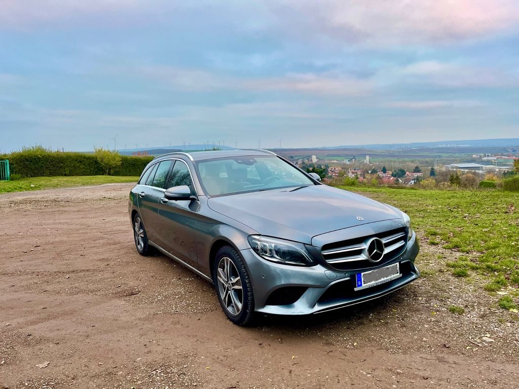 Bild des Angebotes Mercedes-Benz C 400 4MATIC T Autom. Massage, HUD, Burmester