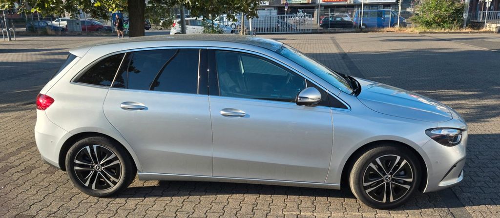 Bild des Angebotes Mercedes-Benz B 220 8G DCT Progressive 10 2024 Hightechsilber