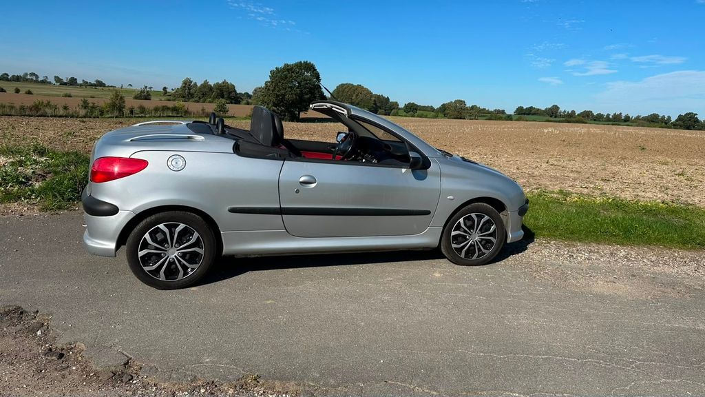 Bild des Angebotes Peugeot 206 CC 110 Automatik -
