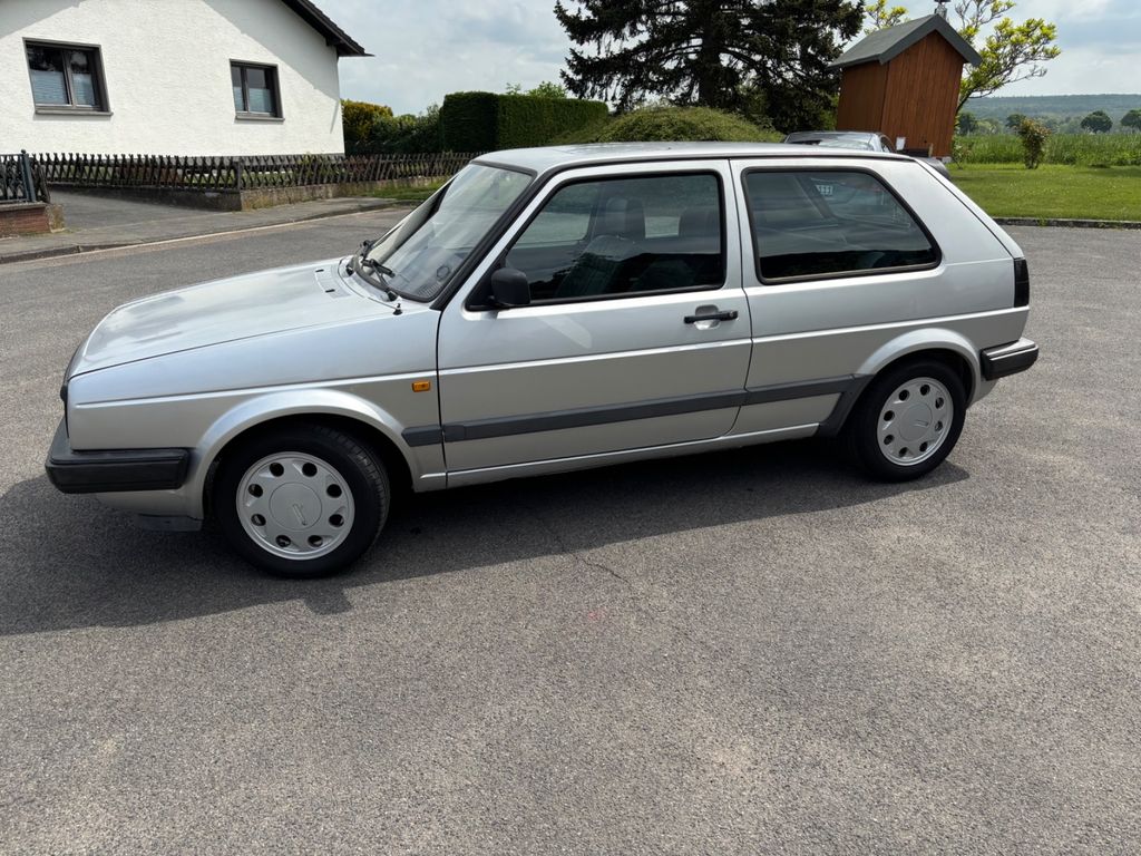 Volkswagen VW Golf 2 1\.6 PN \| 5\-Gang \| Schiebedach