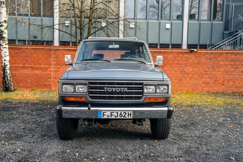 Toyota Land Cruiser FJ62 Automatik Oldtimer