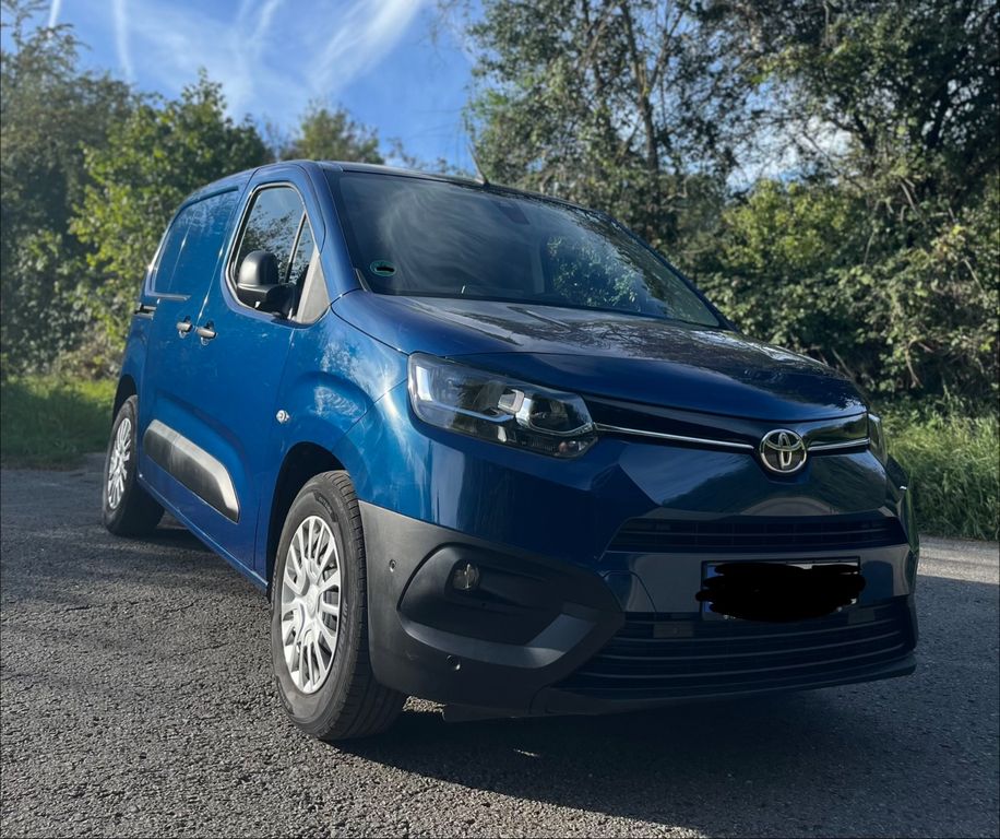 Bild des Angebotes Toyota Proace City 1,5-l-D-4D 96kW L1 Executive Aut...
