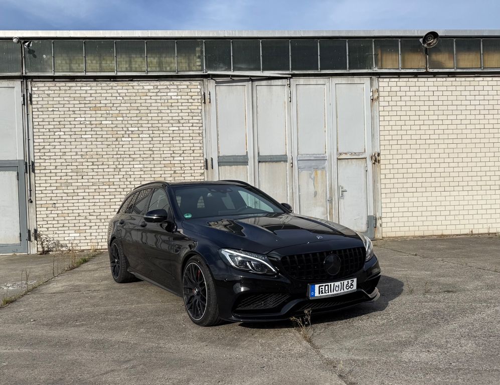 Bild des Angebotes Mercedes-Benz C 63 AMG Mercedes-AMG C 63 T S