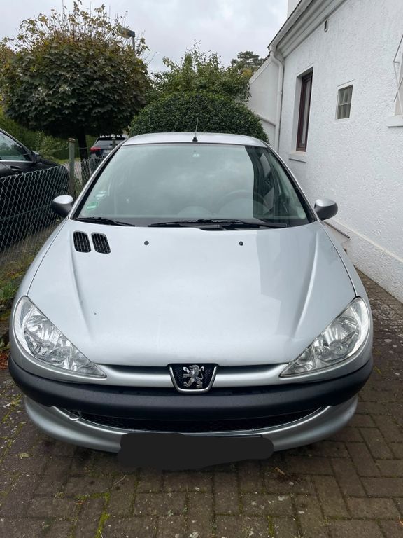 Bild des Angebotes Peugeot 206 1.4 | 75 PS | Klima | 93.000 km | HU 03/2027
