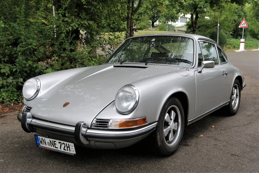 Porsche 911 T 2.4L Coupé Oelklappe