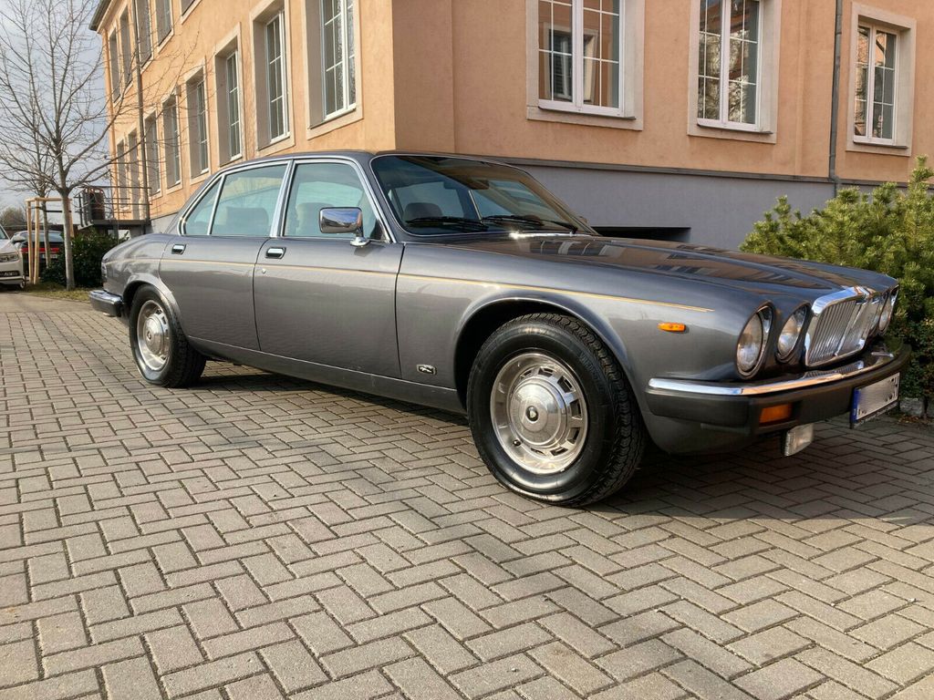 Bild des Angebotes Jaguar XJ12 Oldtimer/1.Hand