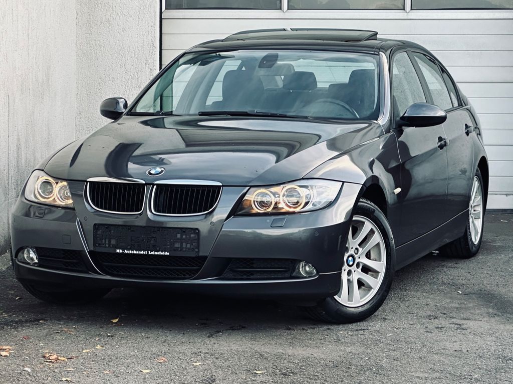 Bild des Angebotes BMW 320i Lim. Autom.*XENON*SHZ*TEMPO*PDC*TÜV NEU