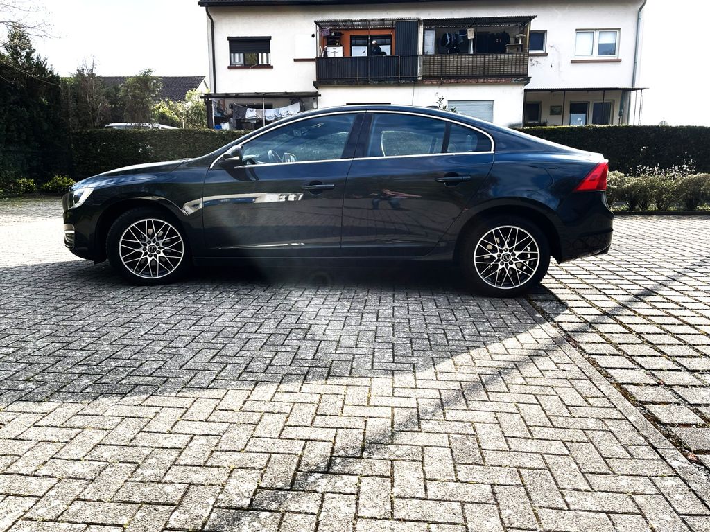 Bild des Angebotes Volvo S60 D4 Summum Summum