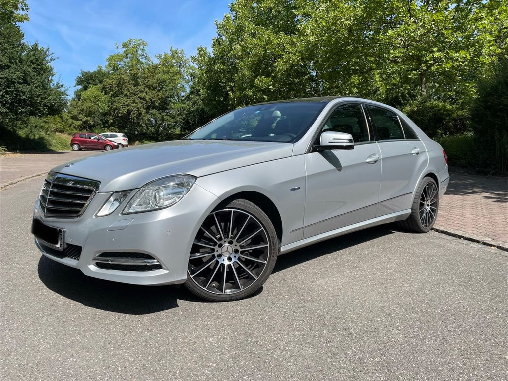 Bild des Angebotes Mercedes-Benz E 250 CDI BlueEFFICIENCY AVANTGARDE AVANTGARDE