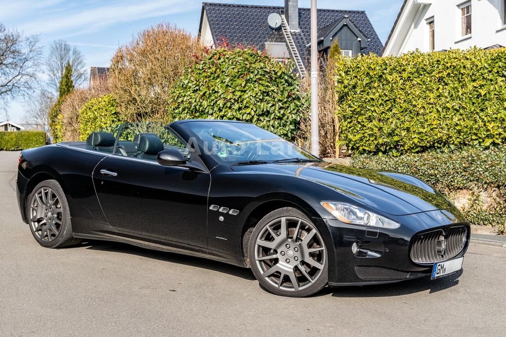 Bild des Angebotes Maserati GranCabrio Automatik NAVI LED SHZ PDC