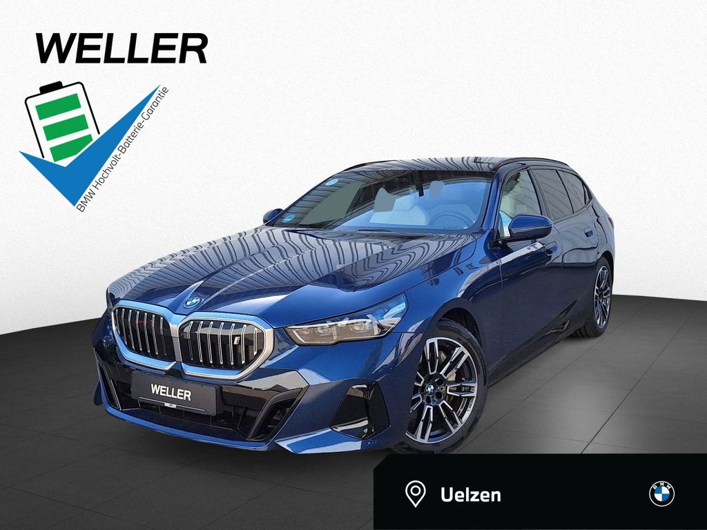 Bild des Angebotes BMW i5 eDrive40 T M SPORT AHK,Pano,H/K,HUD,360,DAPro