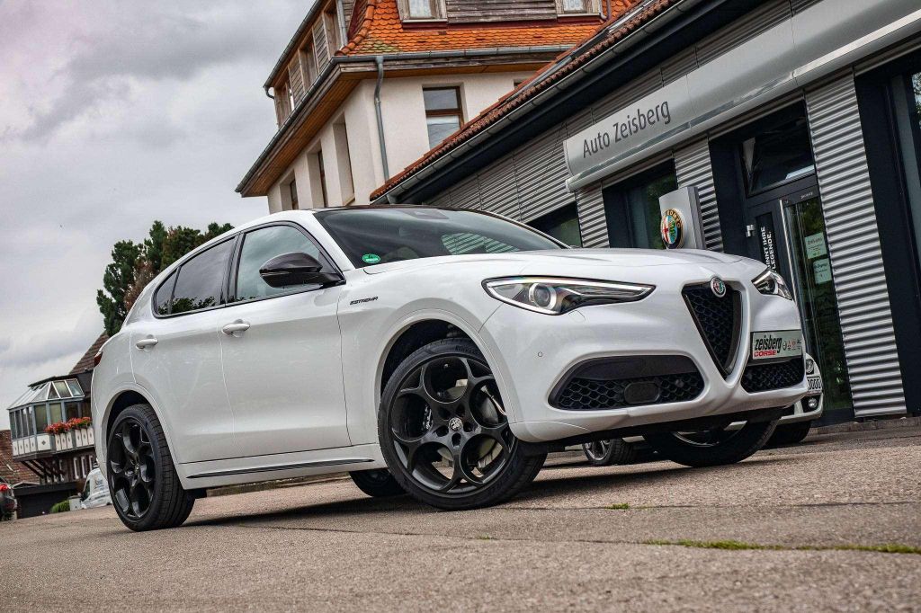 Bild des Angebotes Alfa Romeo Stelvio Estrema 2.0l Q4-AT8 Ragazzon vom AR Vert