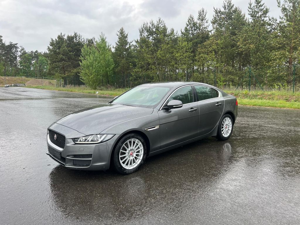 Bild des Angebotes Jaguar XE E-Performance 163PS Pure Automatik