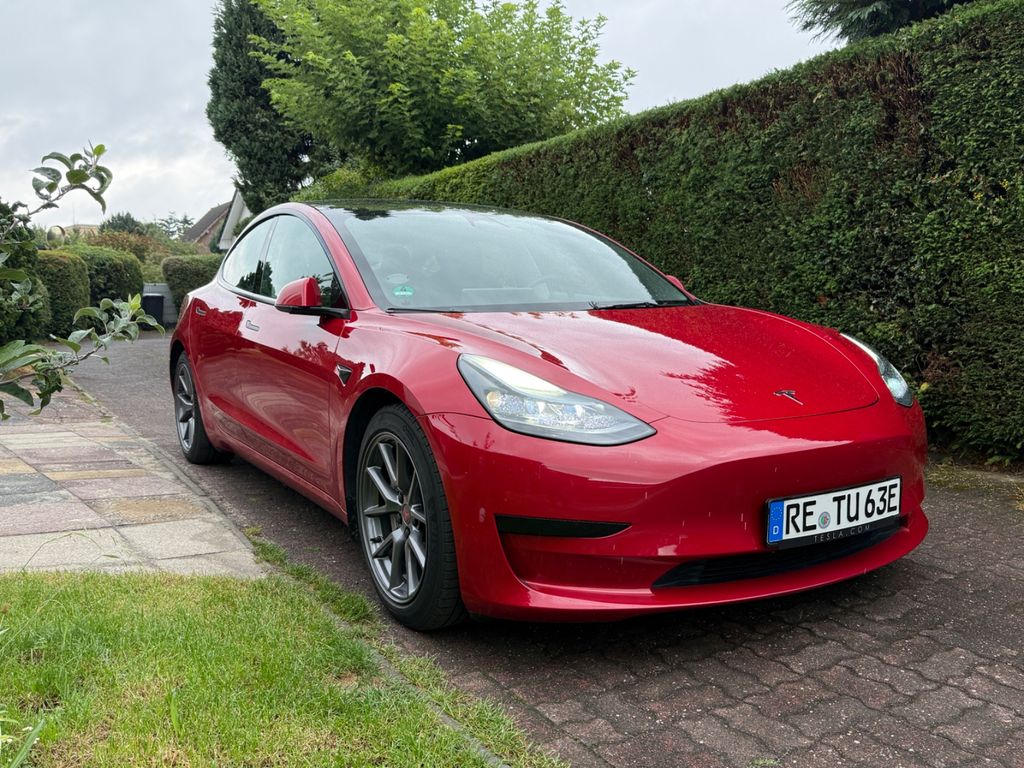 Bild des Angebotes Tesla RWD, AHK, Gar. 11/26, neues Fahrwerk, EAP