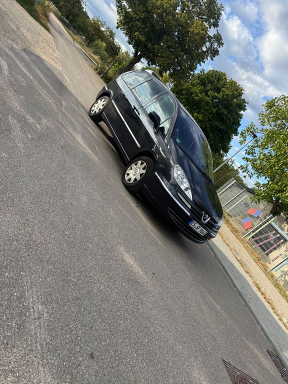 Bild des Angebotes Peugeot 807 Family HDi FAP 135 Family