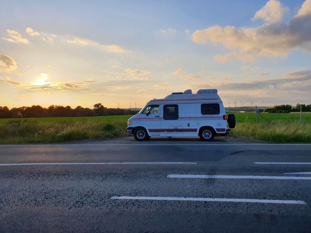 Bild des Angebotes Dodge RAM Roadtrek Camper Van Wohnmobil