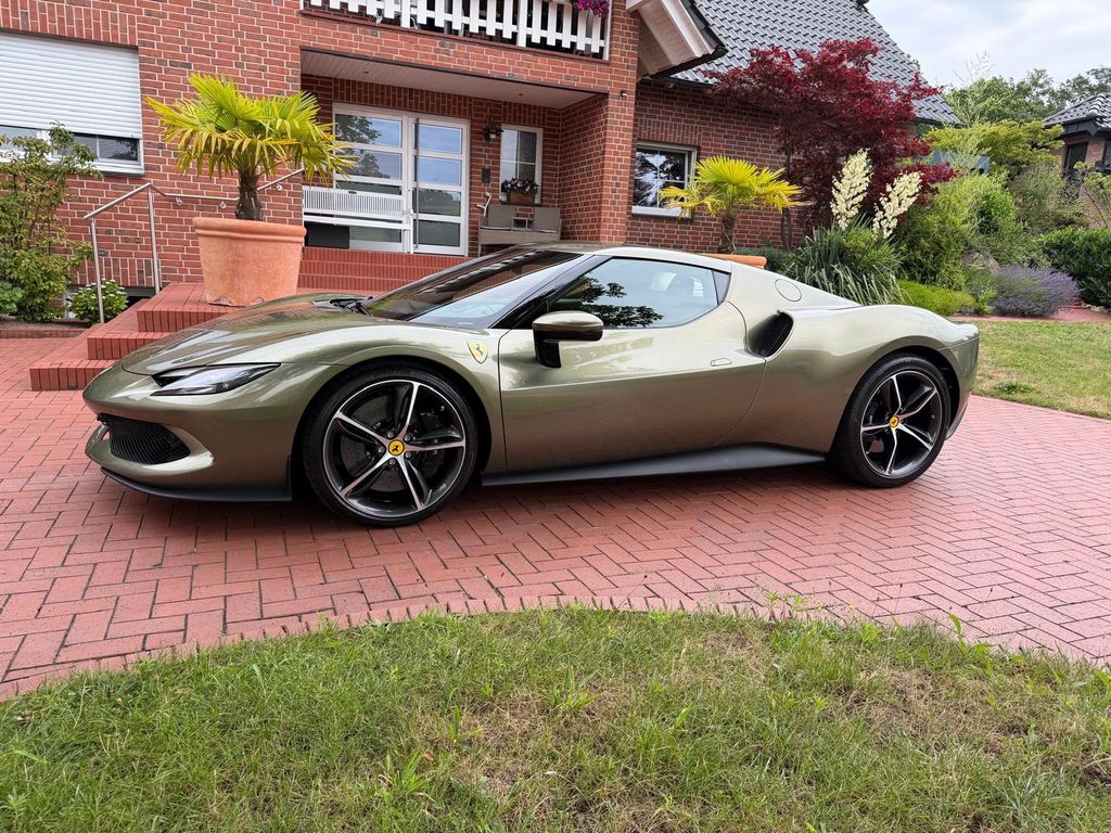Bild des Angebotes Ferrari 296 GTB SEDILI RACING FRONTLIFT VERDE MANSONI