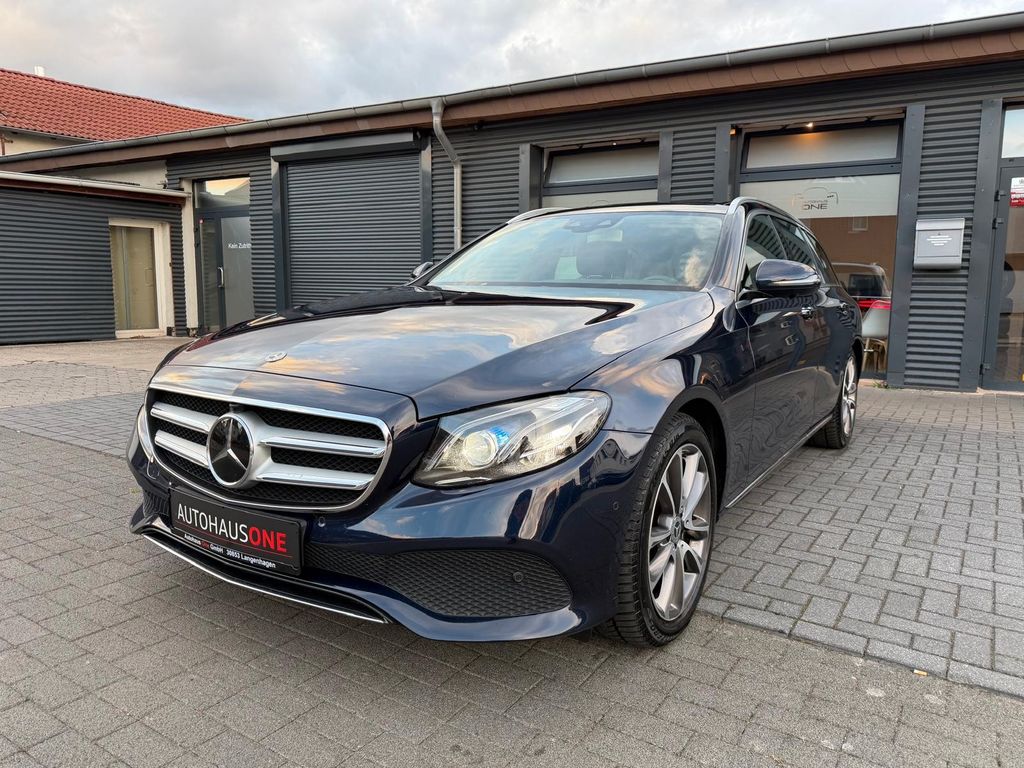 Bild des Angebotes Mercedes-Benz E 350d T PANORAMA/KEYLESS/WIDESCREEN/STANDHZG