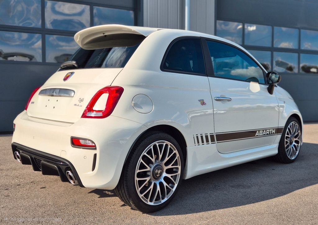 Bild des Angebotes Abarth 595 Turismo Apple, Xenon, Beats, Handschalter