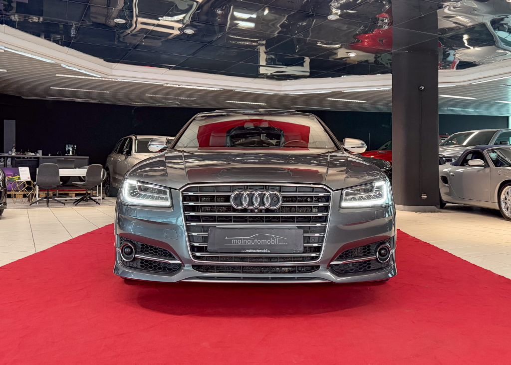 Bild des Angebotes Audi S8 ACC HU B&O DAB Carbon FondEntertain Massage