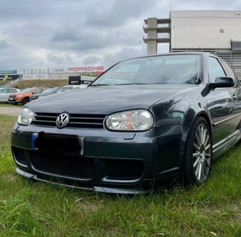 Volkswagen Golf 3.2 R32 4motion R32