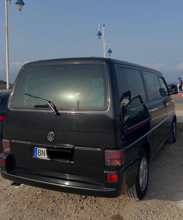 Bild des Angebotes Volkswagen T4 Caravelle 2,5-l-Diesel TDI 75kW Standard