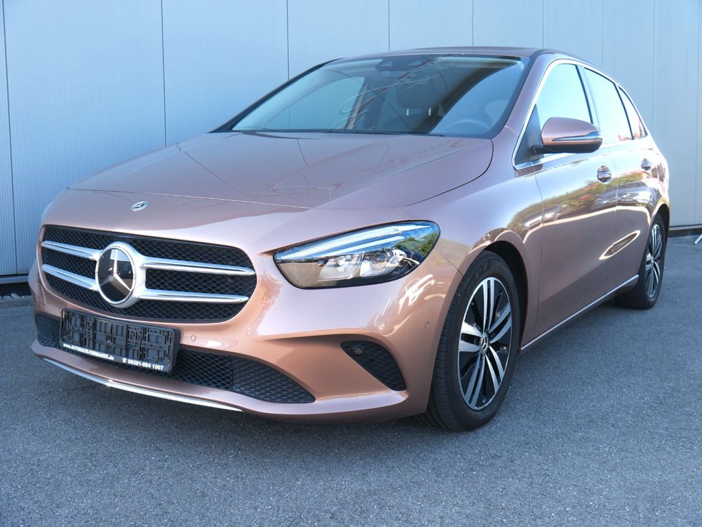 Bild des Angebotes Mercedes-Benz B 200d Progressive NAVI/LED/DISTR/RFK