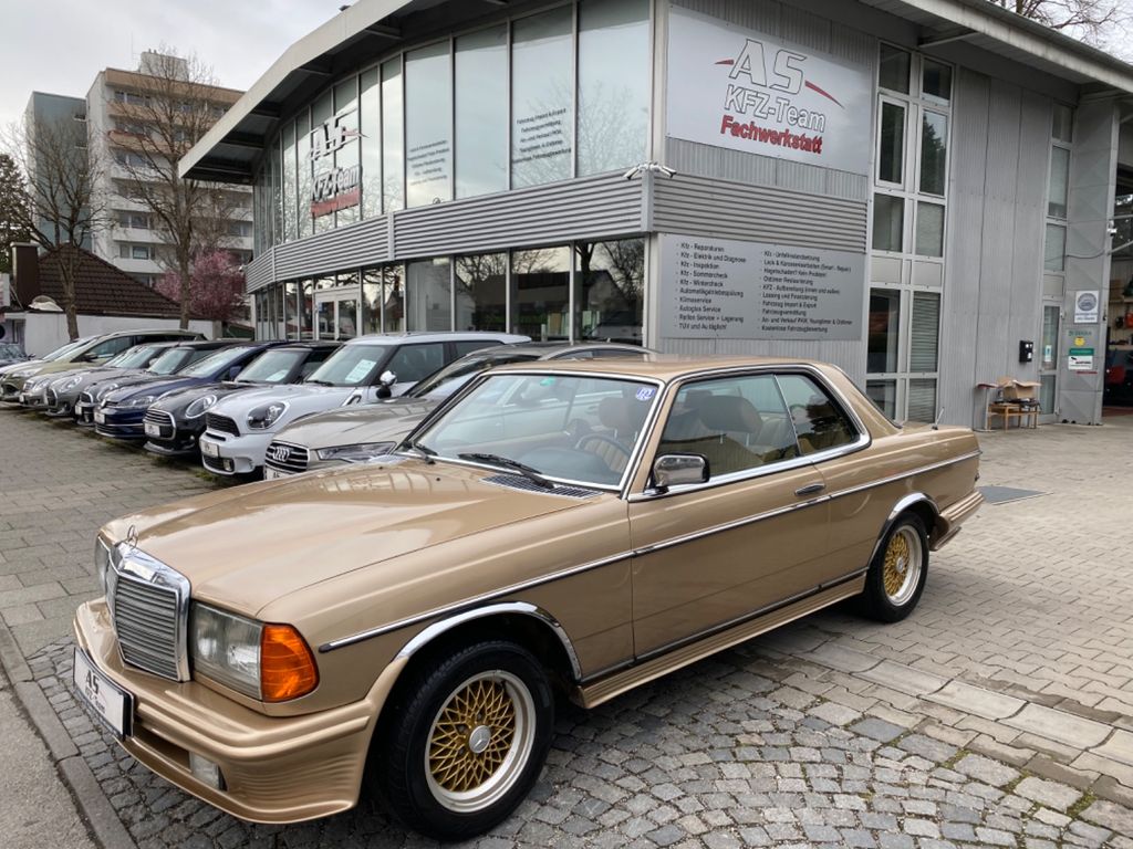 Bild des Angebotes Mercedes-Benz 230 W123 Coupe Automatik Oldtimer H Zulassung