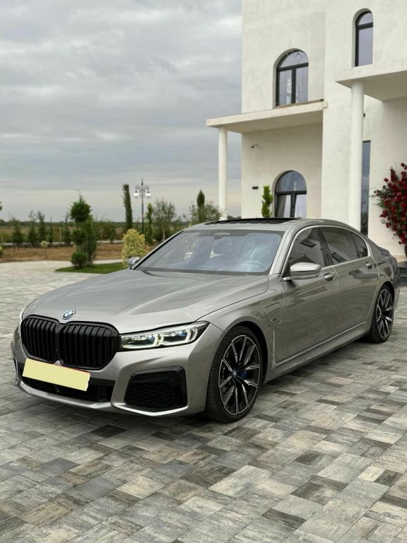 Bild des Angebotes BMW 745Le -