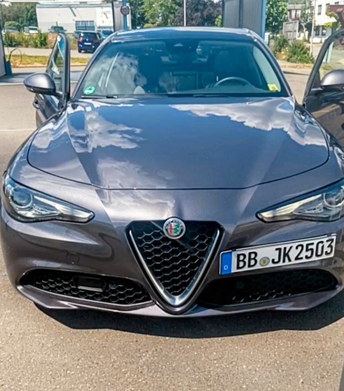 Bild des Angebotes Alfa Romeo Giulia Super 2.2 JTDM Sportpaket, Pano, Volleder