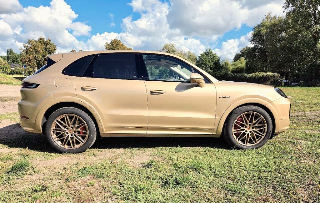 Bild des Angebotes Porsche Cayenne S E-Hybrid  sandbeigemetallic