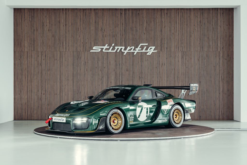 Porsche 935 (991.2) Rennwagen,  Jägermeister, 1 of 77